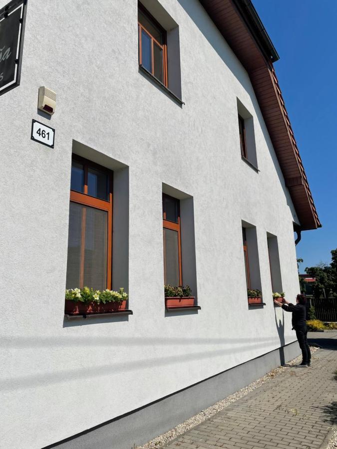 Penzion U Bohusa Lednice Exterior foto
