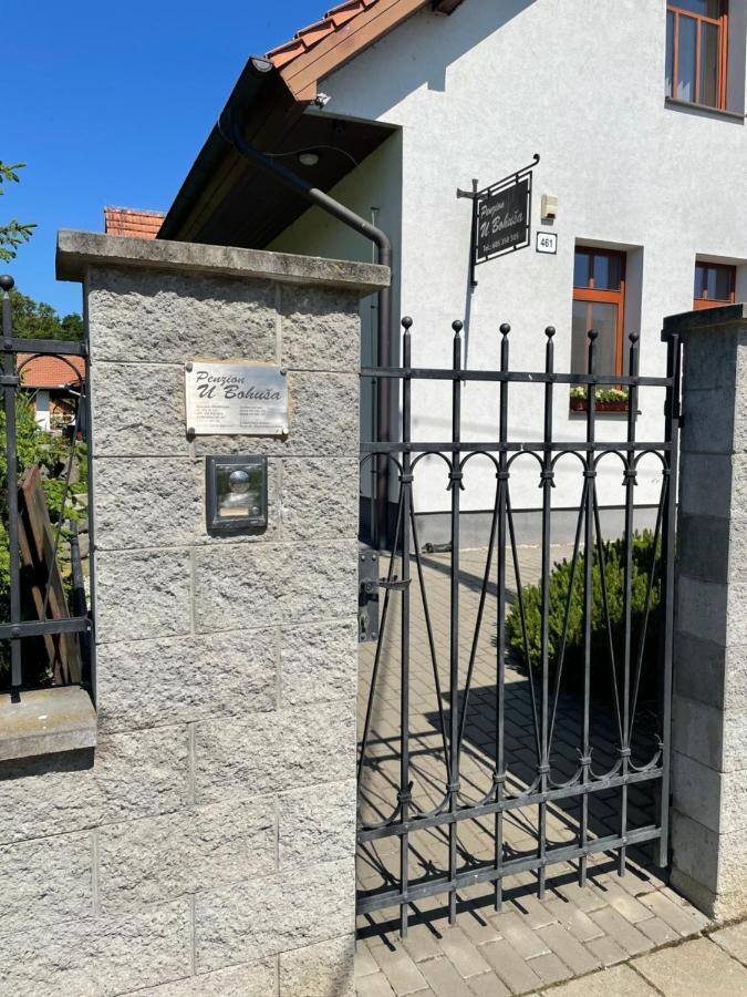 Penzion U Bohusa Lednice Exterior foto