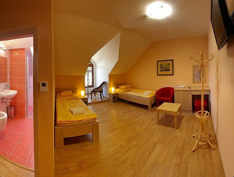 Penzion U Bohusa Lednice Quarto foto